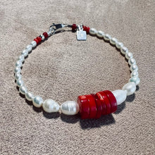 Bracelet River Pearls and Red Coral disc